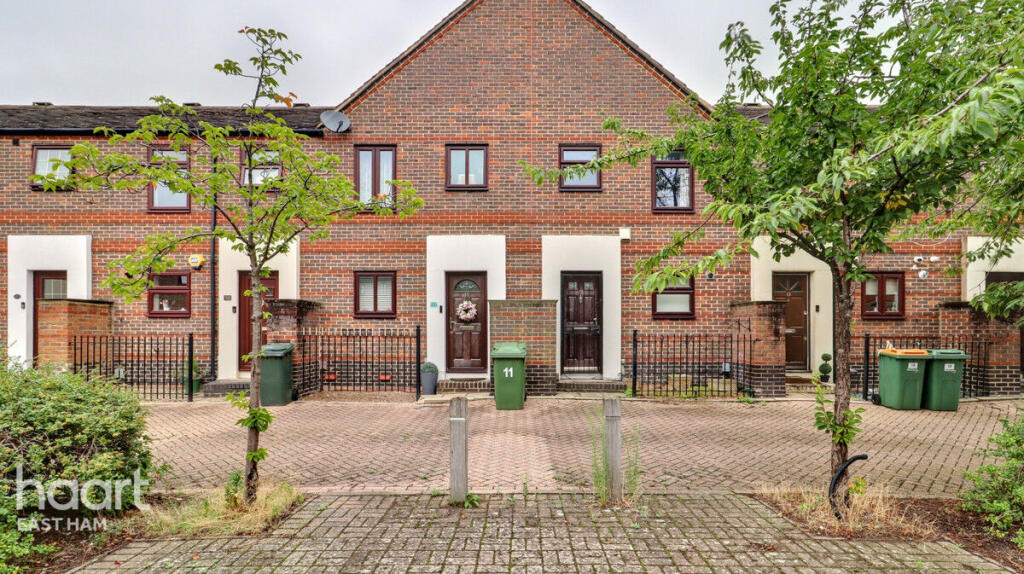 Main image of property: Stonechat Square, London