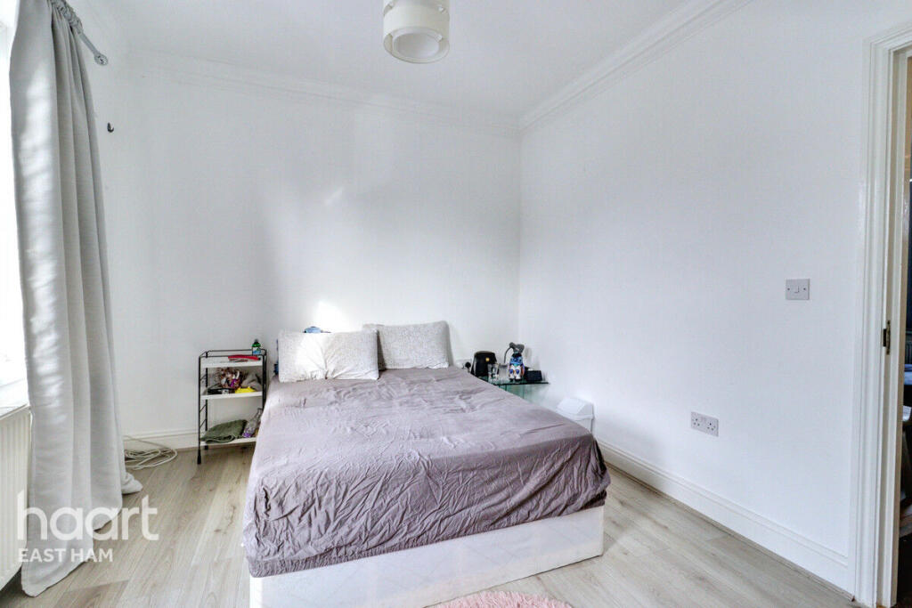 Main image of property: Fourth Avenue, London