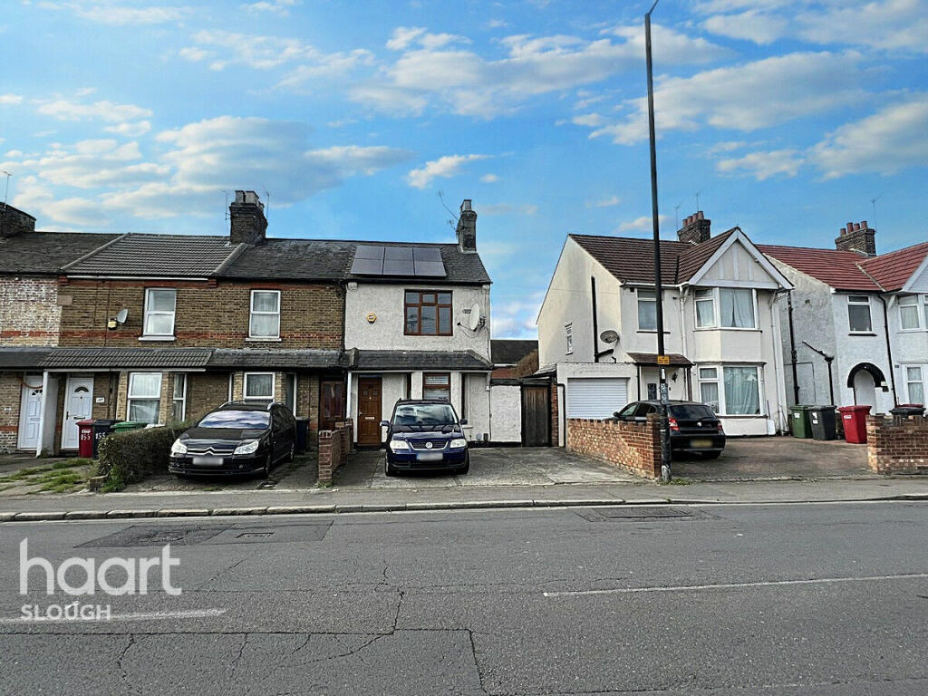 4 bedroom end of terrace house