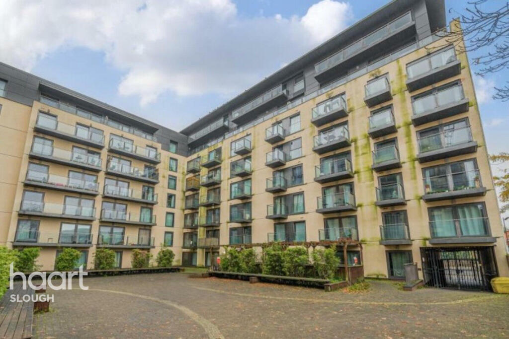 Main image of property: High Street, Slough