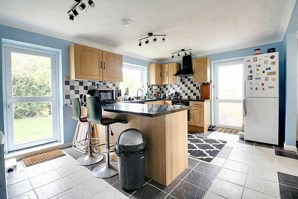 Additional property image - Lawn Lane, Sutton