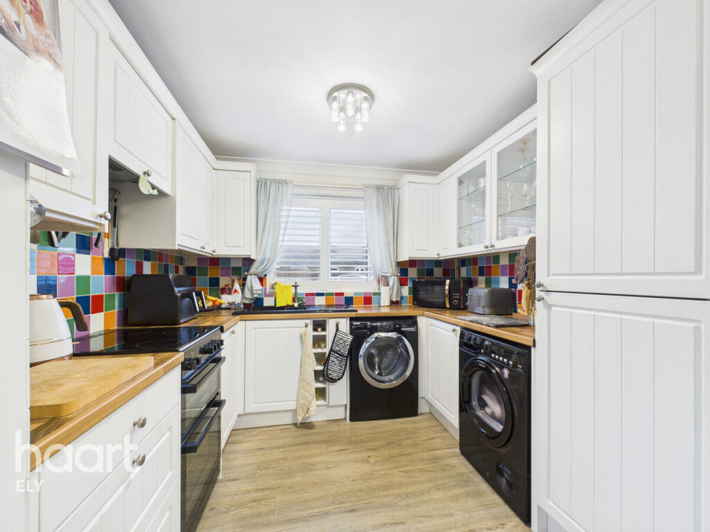 Main image of property: Camping Close, Haddenham