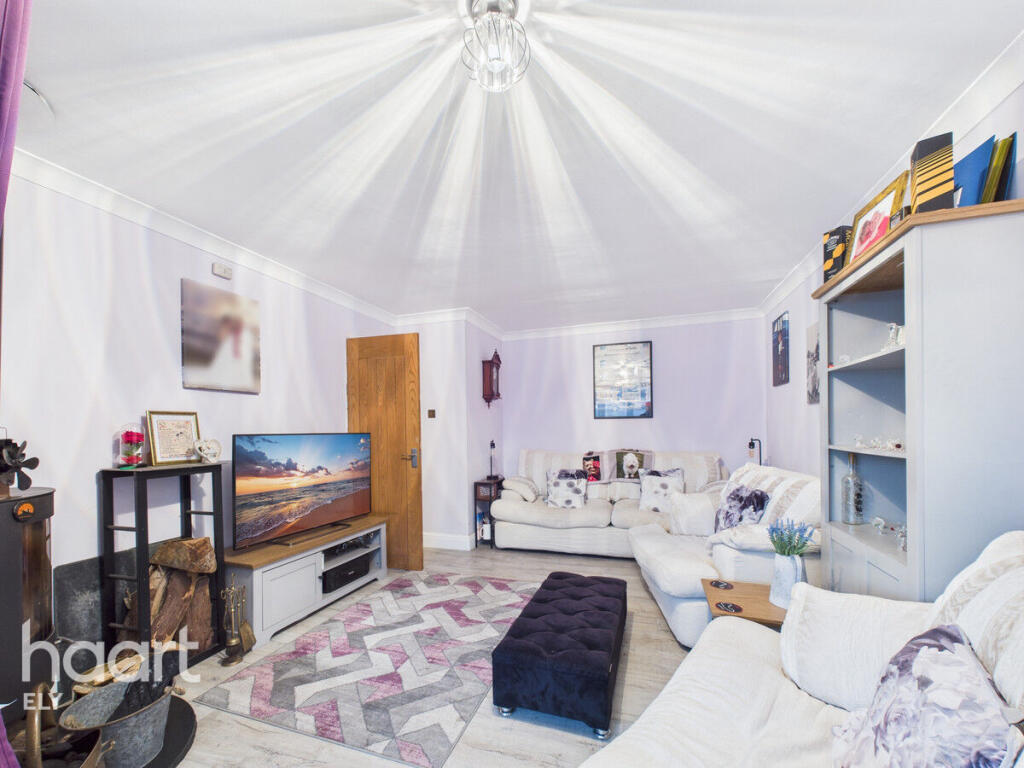 Main image of property: Camping Close, Haddenham