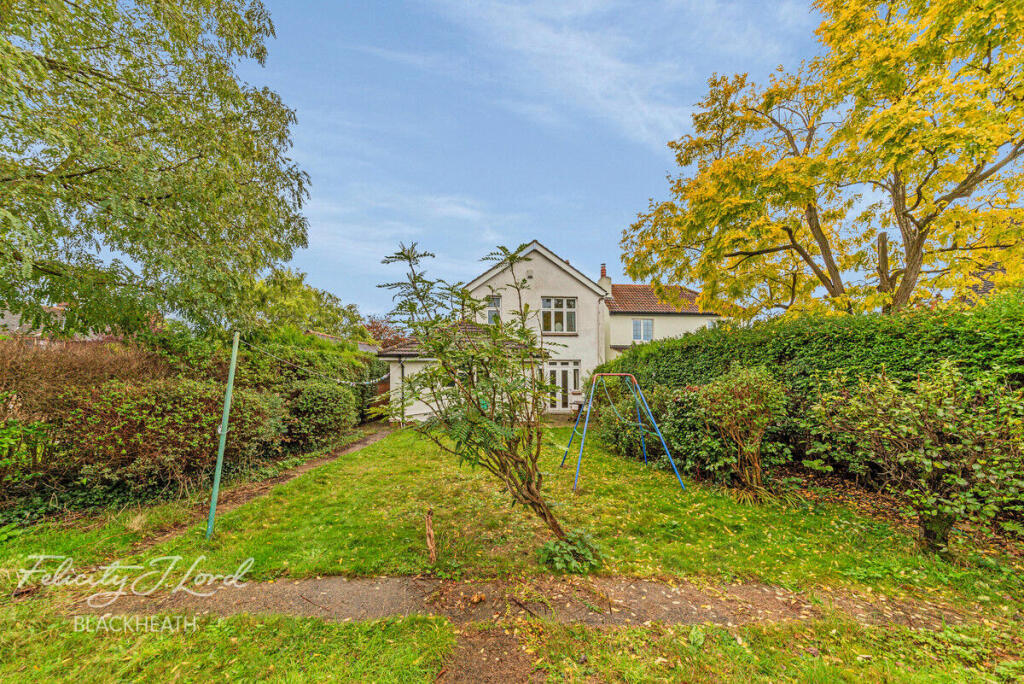 3 bedroom detached house for sale in Eaglesfield Road, LONDON, SE18