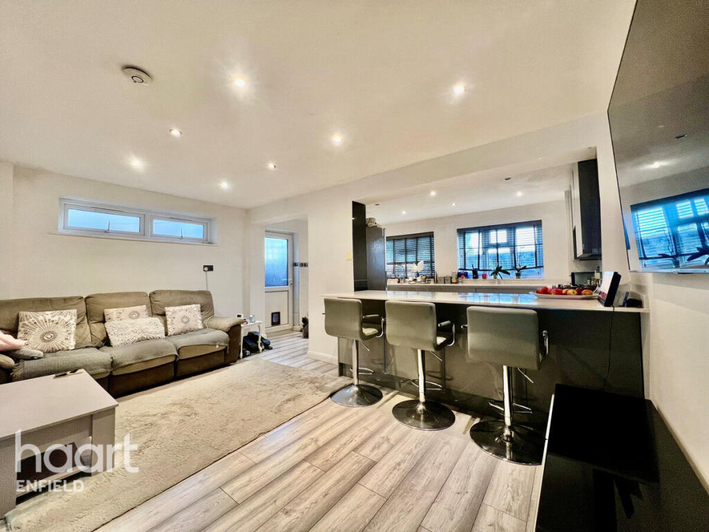 Main image of property: Baker Street, Enfield