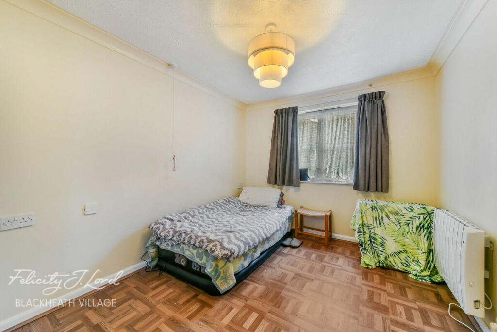 1 bedroom apartment for sale in Paxton Court, Marvels Lane, Chinbrook, SE12