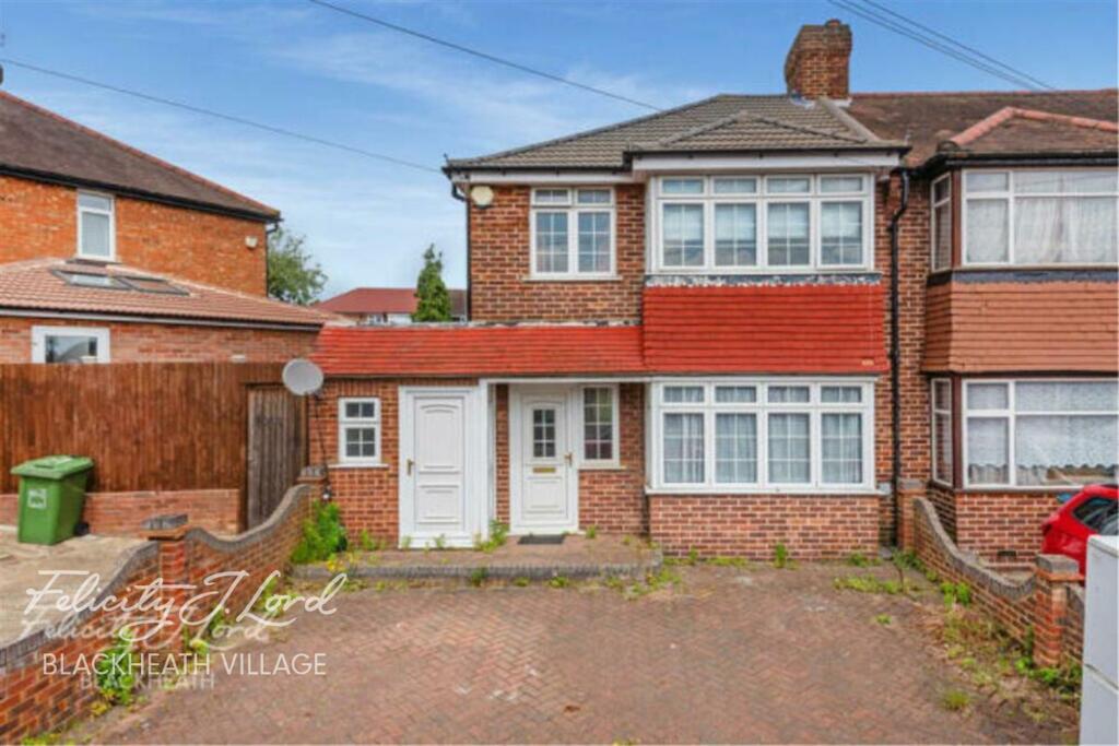 3 bedroom semidetached house for rent in Edison Grove, SE18