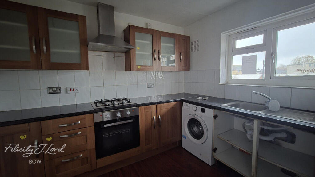 Main image of property: Usk Street, London