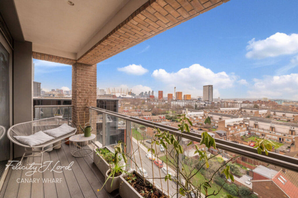Main image of property: Heritage Tower, East Ferry Road, London, E14