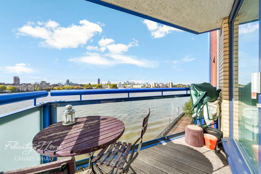 Main image of property: Nova Building, Newton Place, London, E14