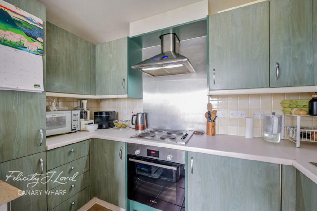 Main image of property: St Davids Square, London E14