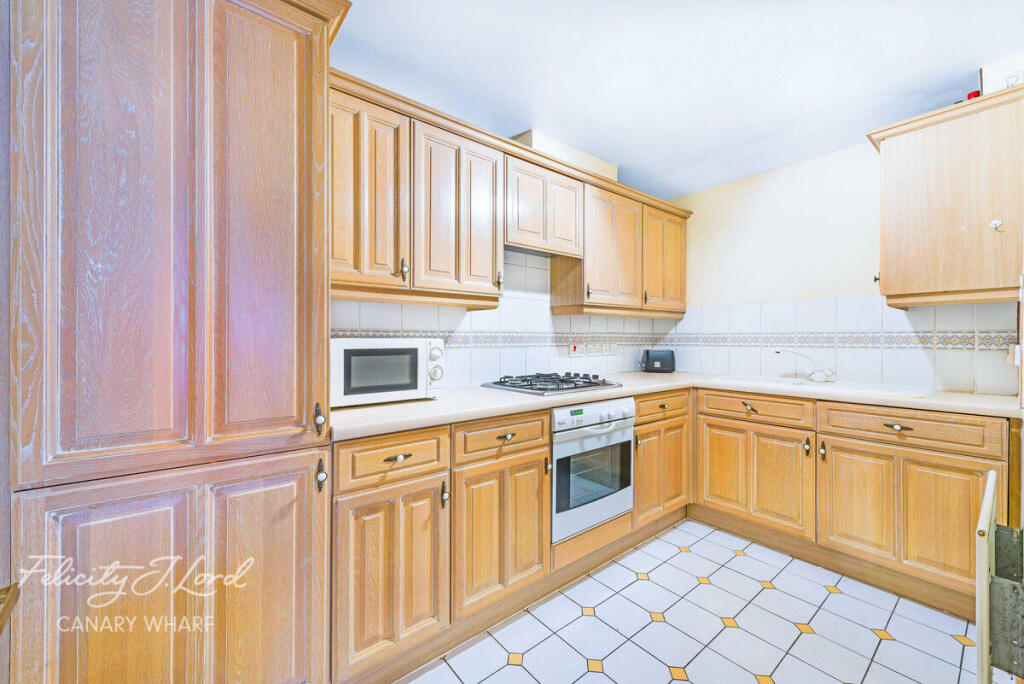 Main image of property: Galleons View, London