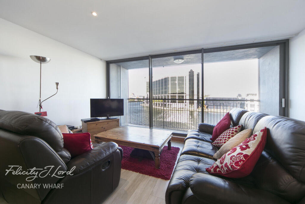 Main image of property: Selsdon Way, London