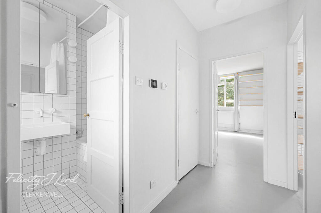 Main image of property: Cruikshank Street, London WC1X