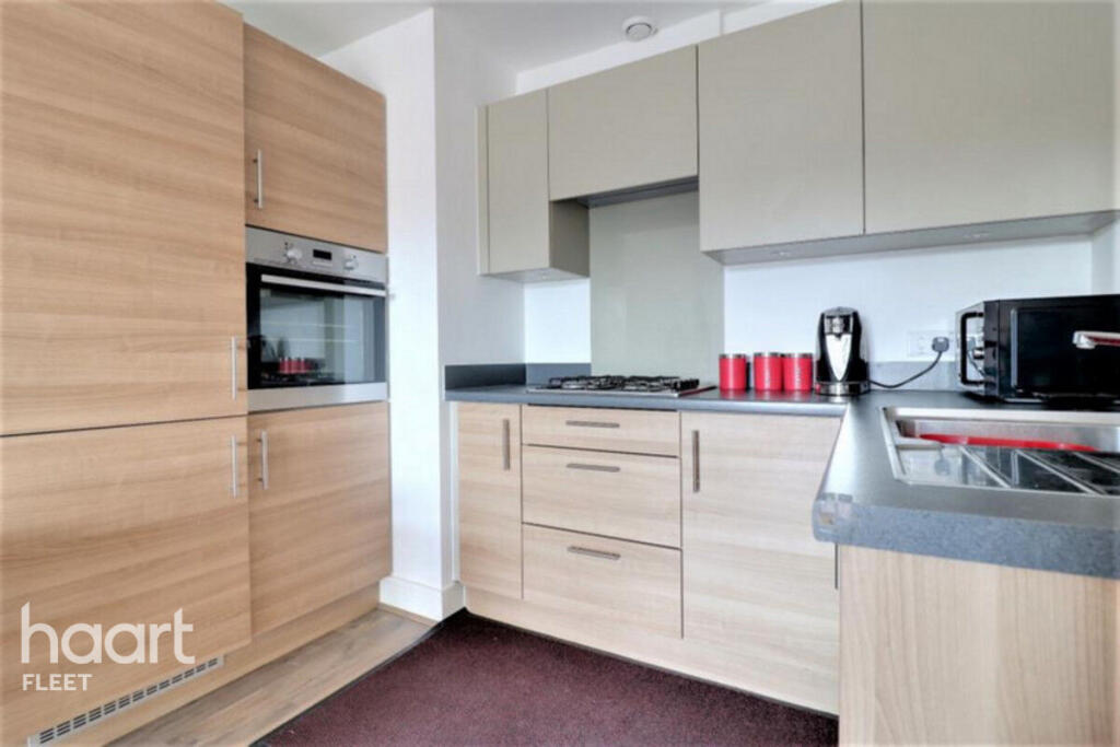 Main image of property: Queensmead, Farnborough