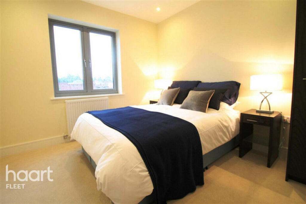 Main image of property: Queensmead, Farnborough