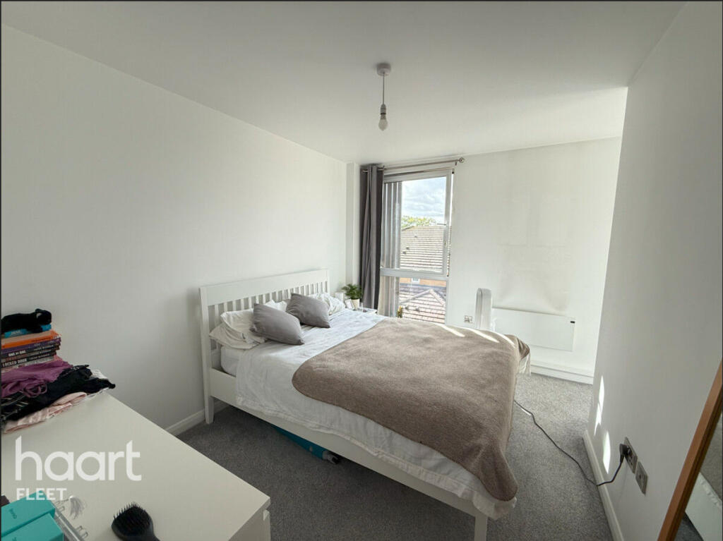 Main image of property: Farnborough Road, Farnborough