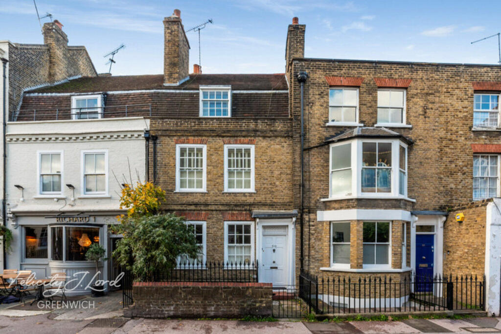 4 bedroom terraced house for sale in Royal Hill, West Greenwich, London