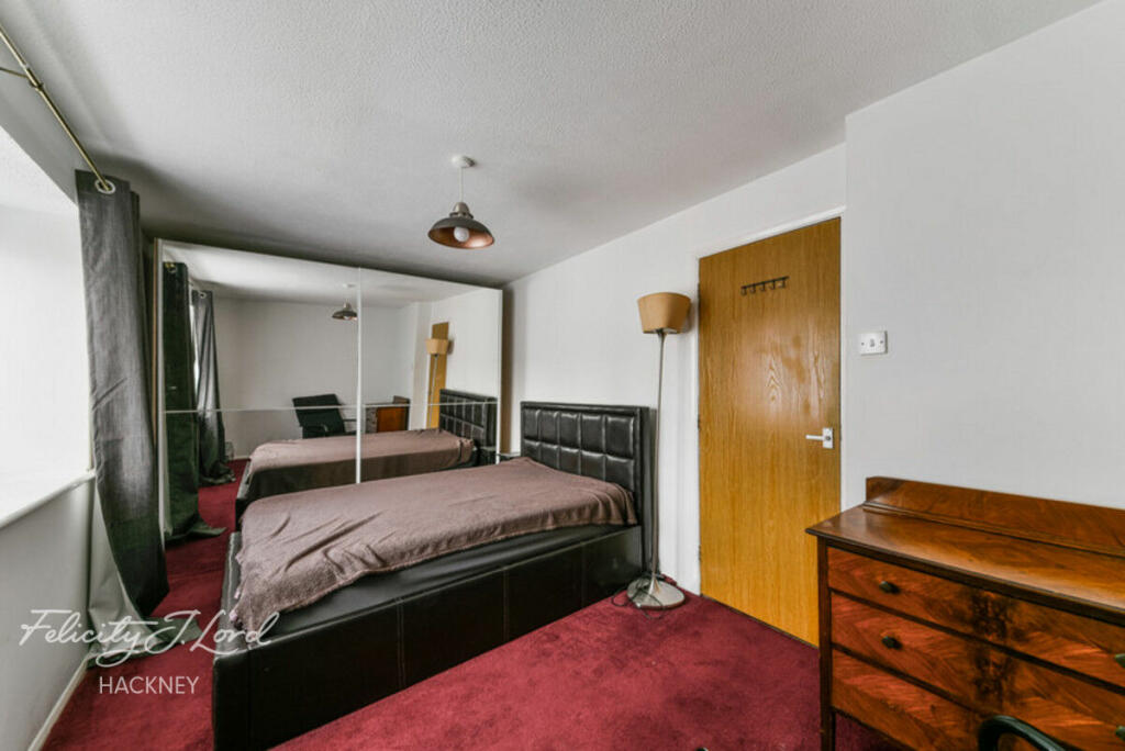 1 bedroom apartment for sale in Bakers Hill, Clapton, E5