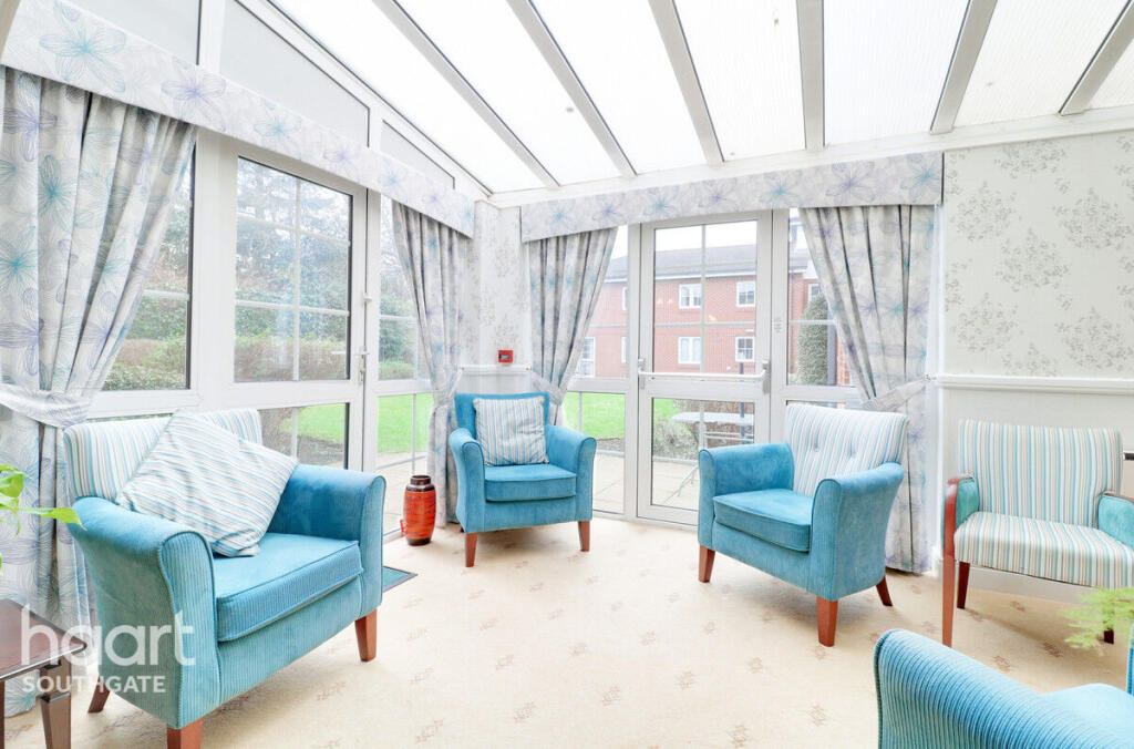 Main image of property: Avenue Road, London