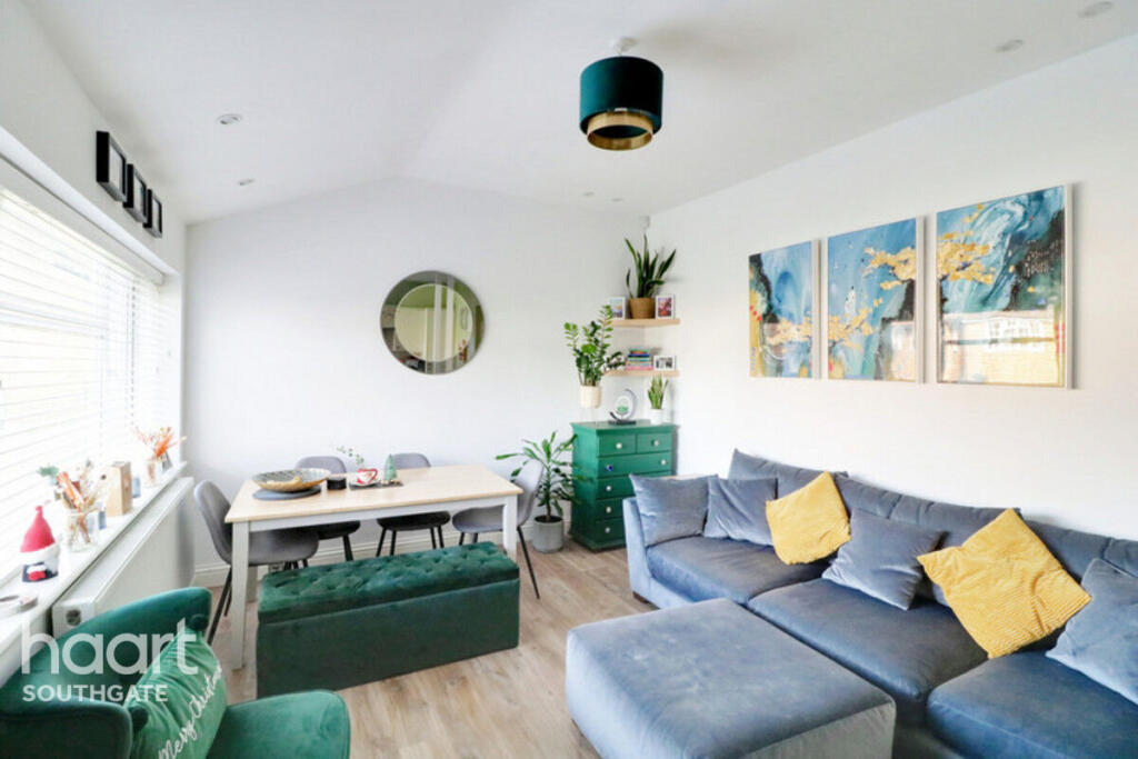 Main image of property: Grosvenor Court, London