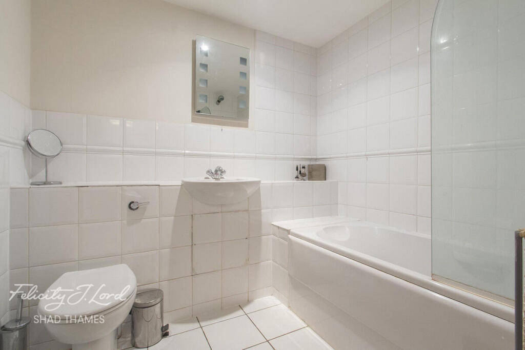 Main image of property: Curlew Street, London