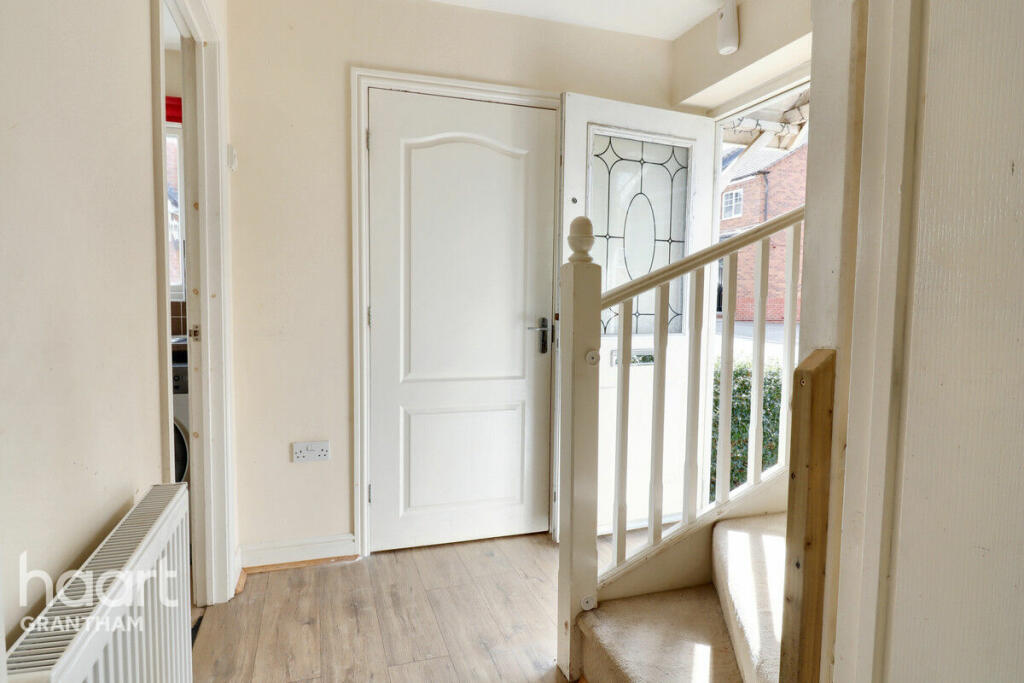 2 bedroom terraced house for sale in Kedleston Road, Grantham, NG31