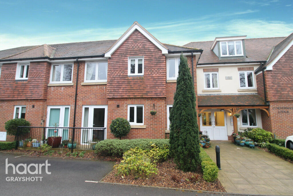 1 bedroom retirement property for sale in Headley Road, Hindhead, GU26