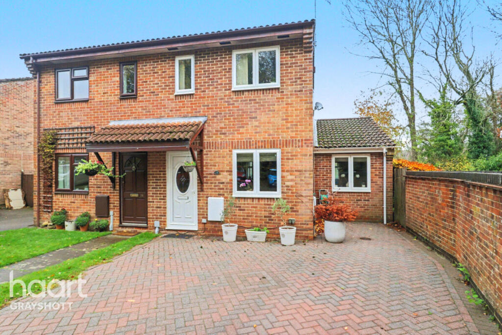 Main image of property: Puttocks Close, Haslemere