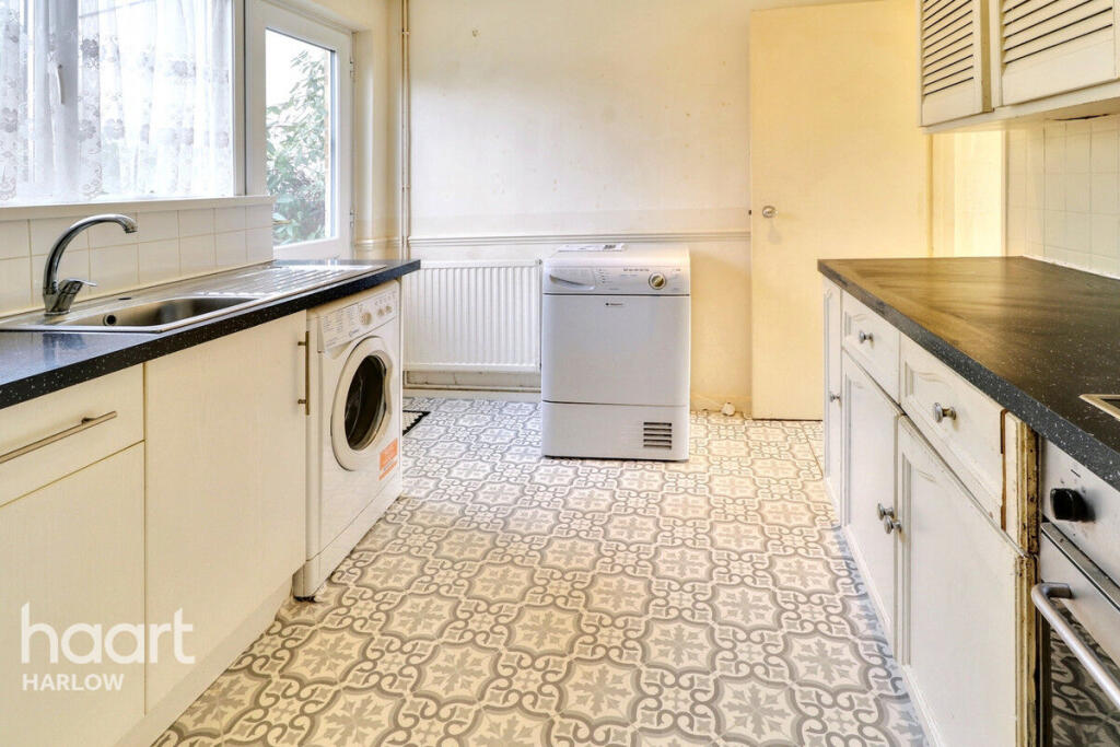 Additional property image - Ash Tree Field, Harlow