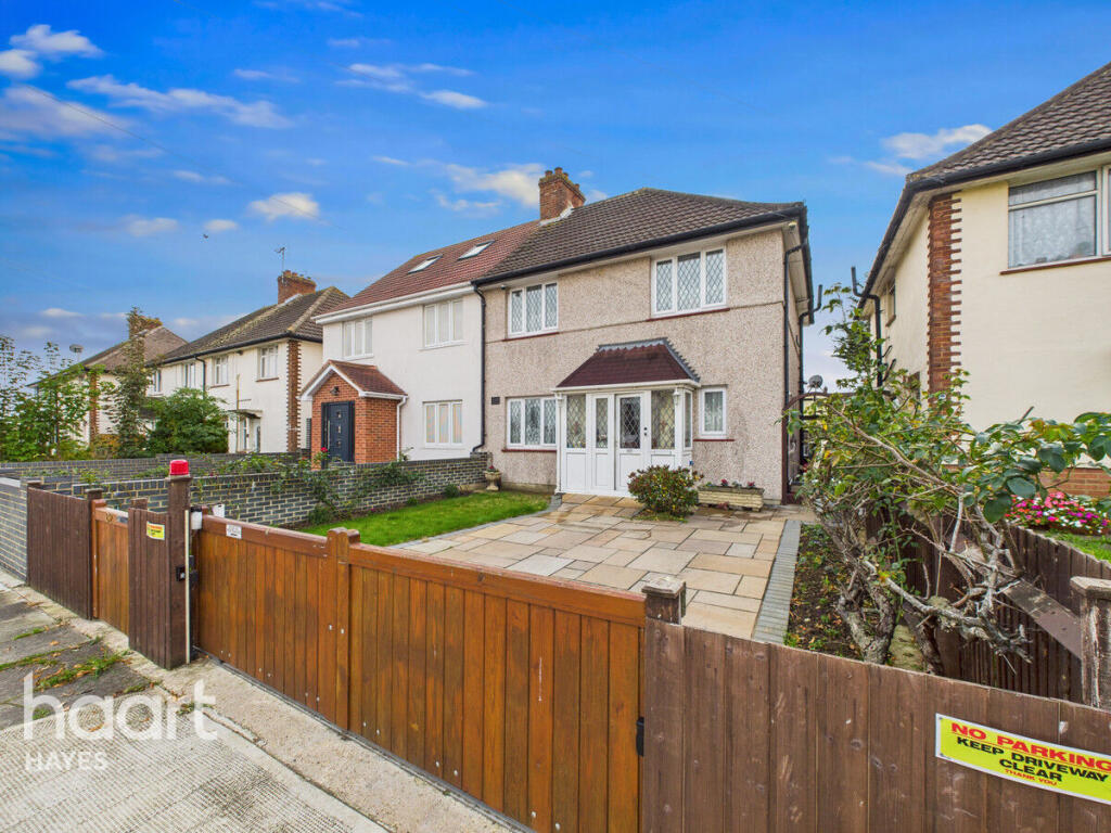 3 bedroom semi-detached house