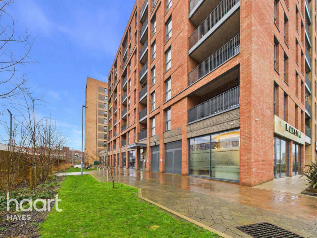 Main image of property: 53 Pump Lane, Hayes