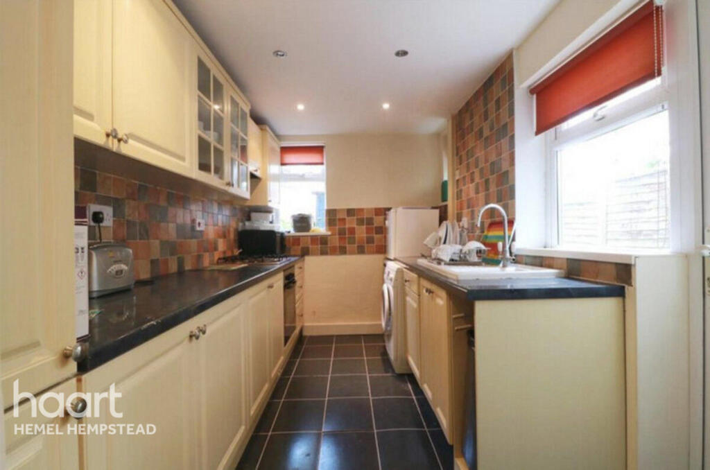 Main image of property: Leavesden Road, Watford