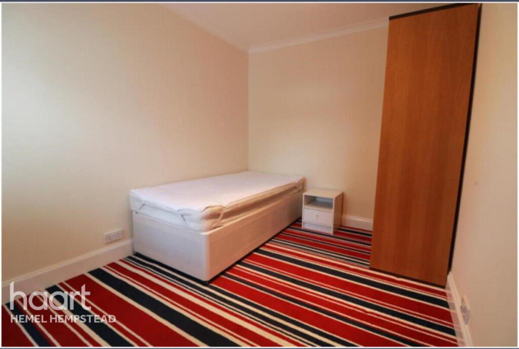 Main image of property: Leavesden Road, Watford