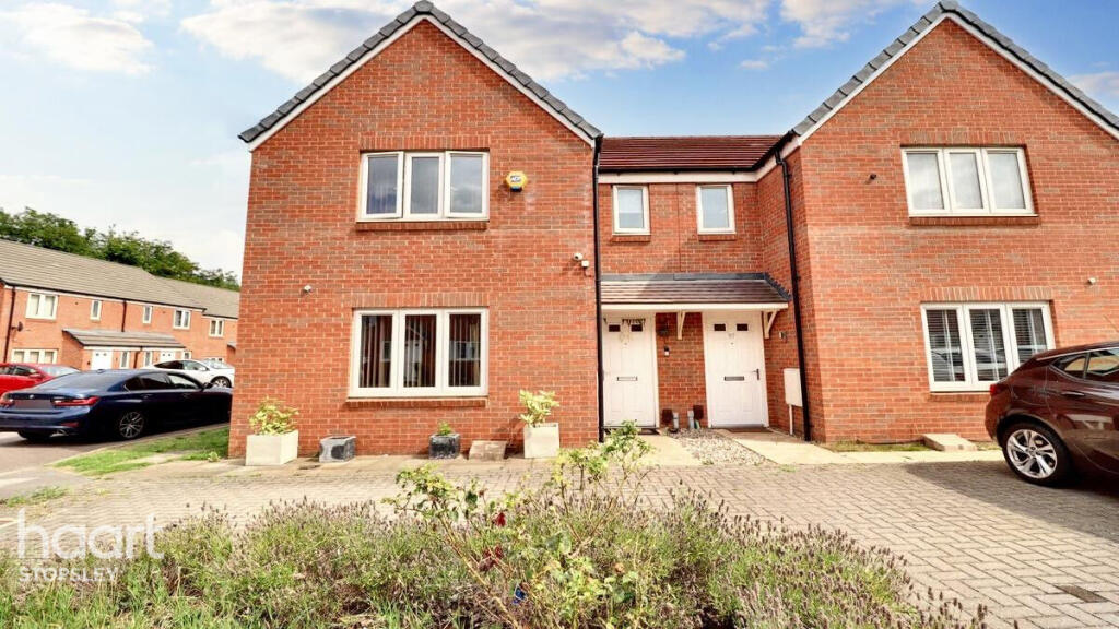 Main image of property: Guardian Way, Luton