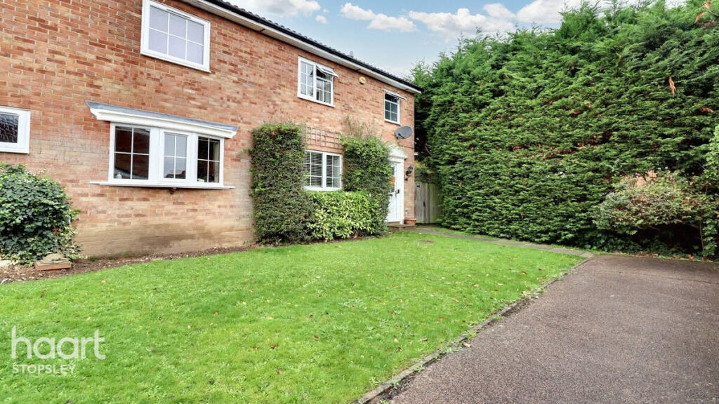 Main image of property: Mutford Croft, Luton