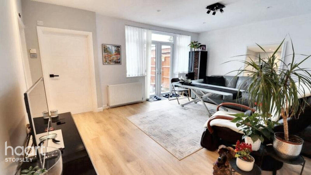 Main image of property: Clevedon Road, Luton