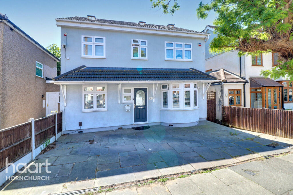 Main image of property: Hillview Avenue, HORNCHURCH