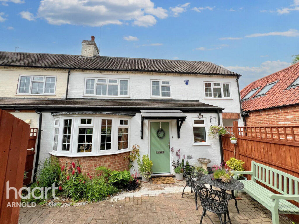 3 bedroom character property for sale in Lowdham Lane, Woodborough, NG14
