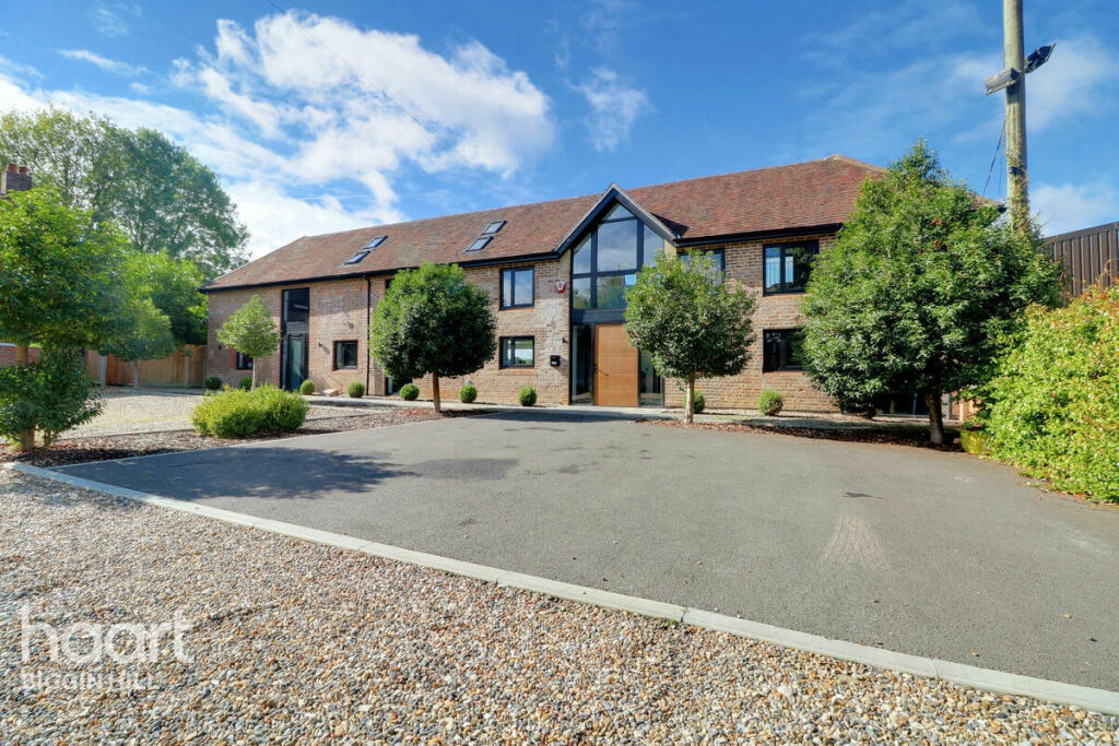 5 bedroom detached house for sale in Main Road, Westerham Hill, TN16