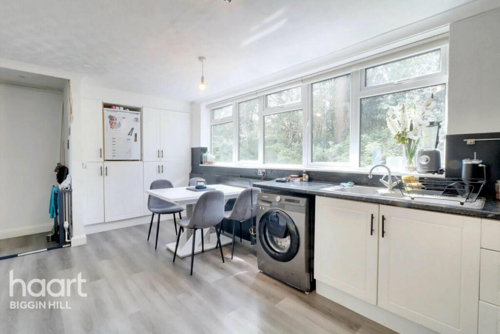 3 bedroom for sale in St Marys Green, Biggin Hill, TN16