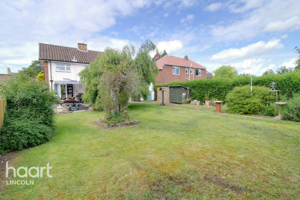3 bedroom detached house for sale in Burton Road, Lincoln, LN1