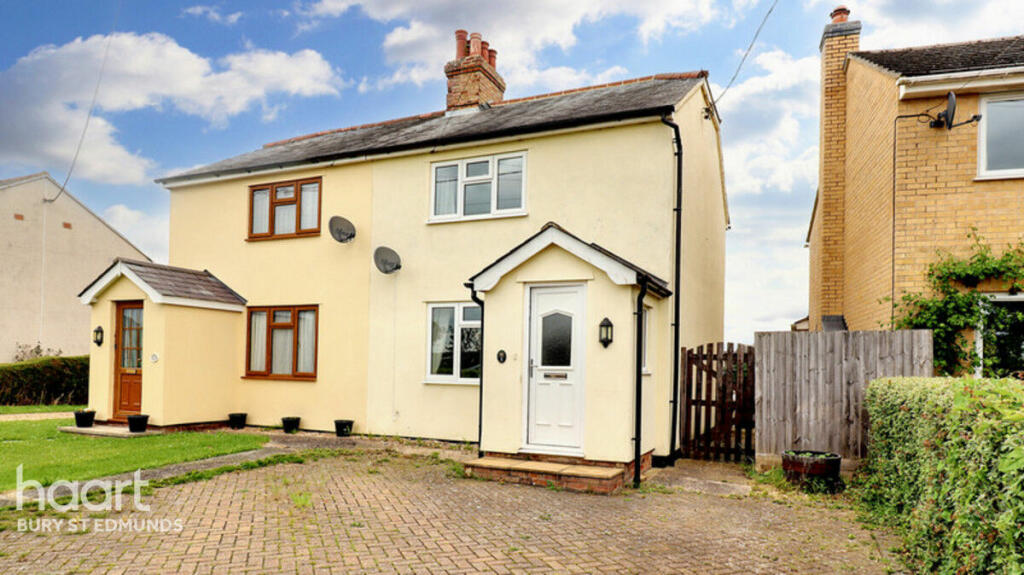 3 bedroom semidetached house for sale in Bunters Road, Wickhambrook