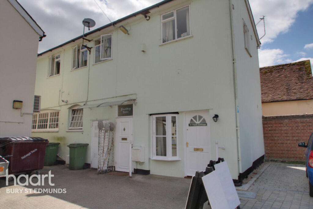 1 bedroom flat for sale in Hall Street, Long Melford, Sudbury, CO10