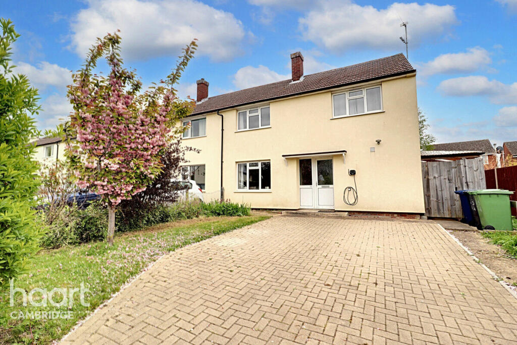 3 bedroom end of terrace house for sale in Westmoor Avenue, Sawston, CB22