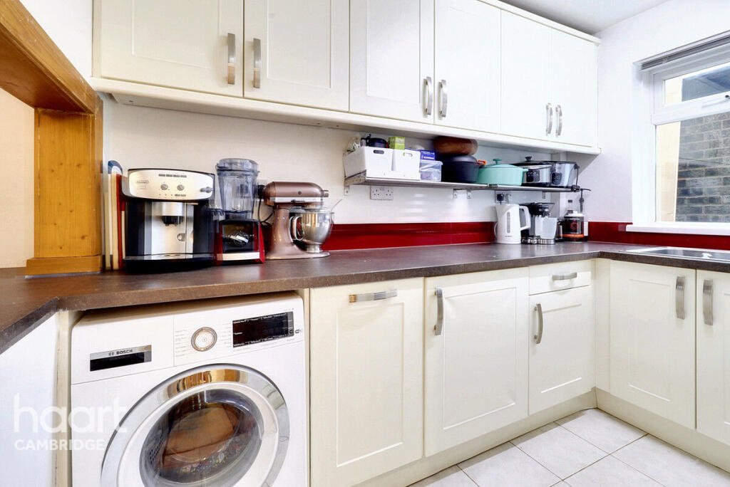 Additional property image - Hazelwood Close, Cambridge