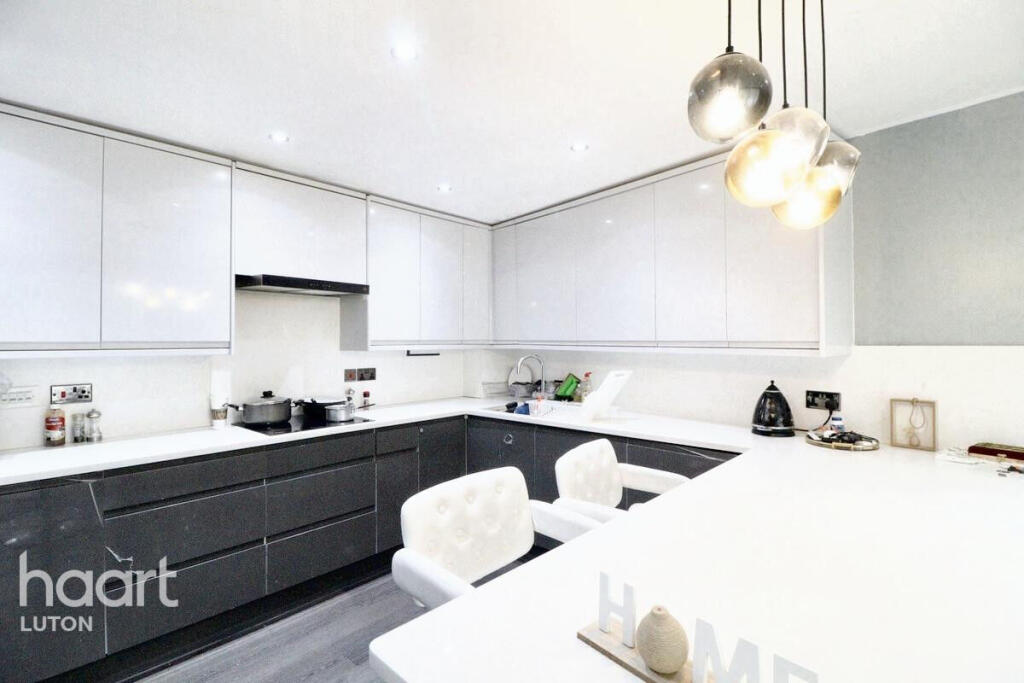 Main image of property: Foxglove Way, Luton