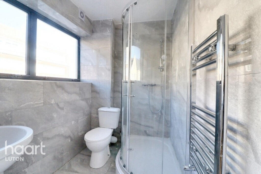 Main image of property: Cardiff Road, Luton