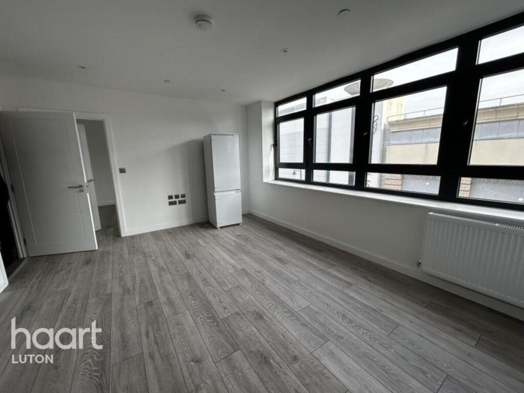 Main image of property: Alma Street, Luton
