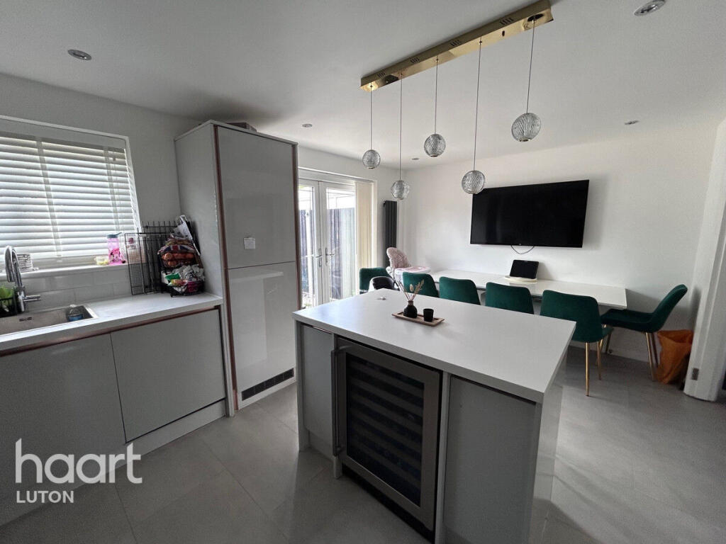 Main image of property: Turnpike Drive, Luton
